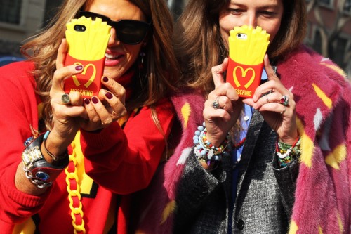 Moschino...Dinner is served i-phone cases by modates.gr